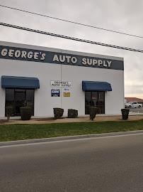 George's Auto Supply05