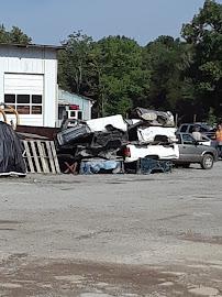 Averitt Auto Salvage and Scrap Metals05