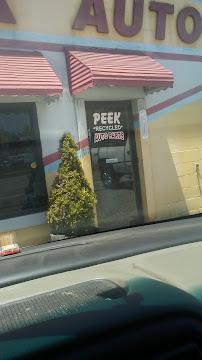 Peek Auto Parts05