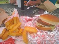 Junk Yard Burgers06