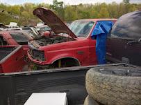 Mack's Auto Salvage08