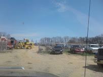 Luckys Used Auto Parts09