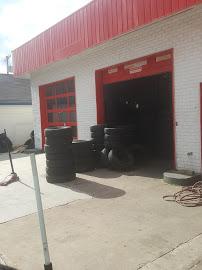 Mr. Chapin Tire Shop09