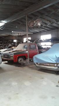 A & A Auto Parts & Salvage010