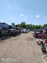 Williams Auto Salvage010