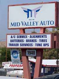 Mid Valley Auto Center010