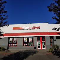 AutoZone Auto Parts010