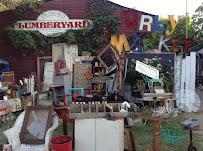 Old Red Lumberyard Vintage Market010