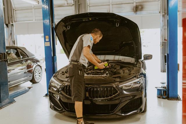 JB Import Automotive Repair, St. Petersburg, Florida