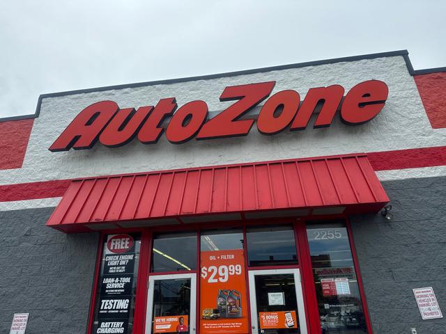 AutoZone Auto Parts, Chicago, Illinois