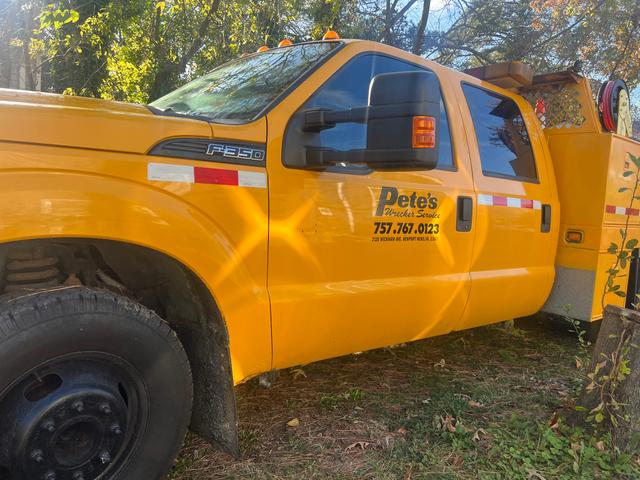 Pete's Wrecker Service