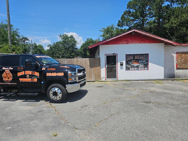 Big Bears Towing Recovery and Auto