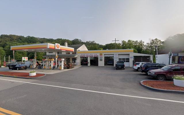Jefferson Valley Service Station, Jefferson Valley-Yorktown, New York