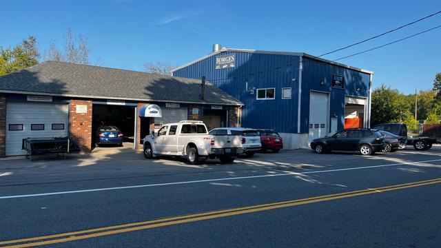 Borges Collision Center Inc, Stillmanville, Rhode Island