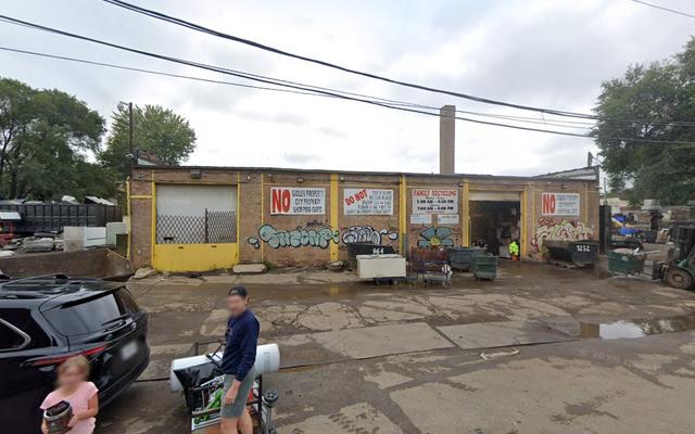 Family Recycling, Chicago, Illinois