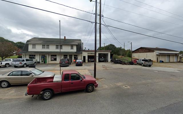 Hull's Automotive Inc