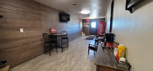 Bluffs Car Care, Pine Bluffs, Wyoming