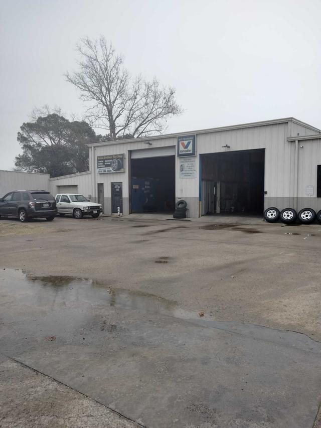 Ardon Brothers Tire Shop
