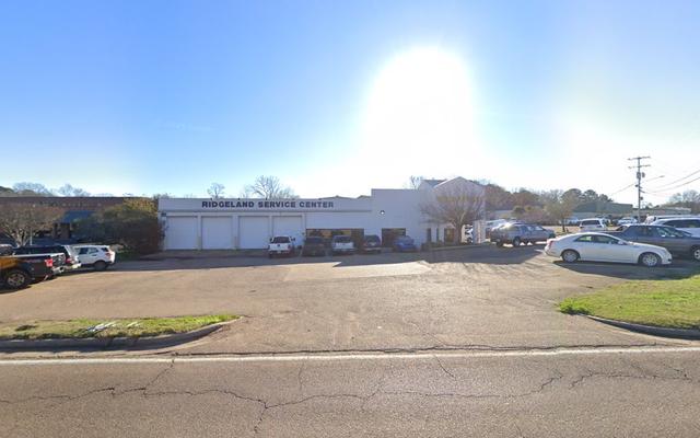 Ridgeland Service Center, Ridgeland, Mississippi