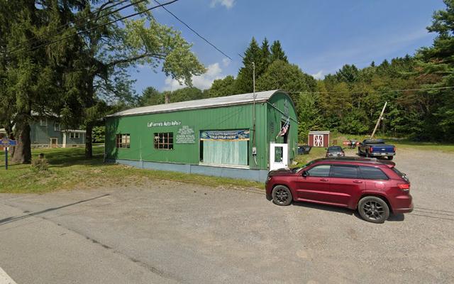 La Pierre"s Garage, Sigel, Pennsylvania