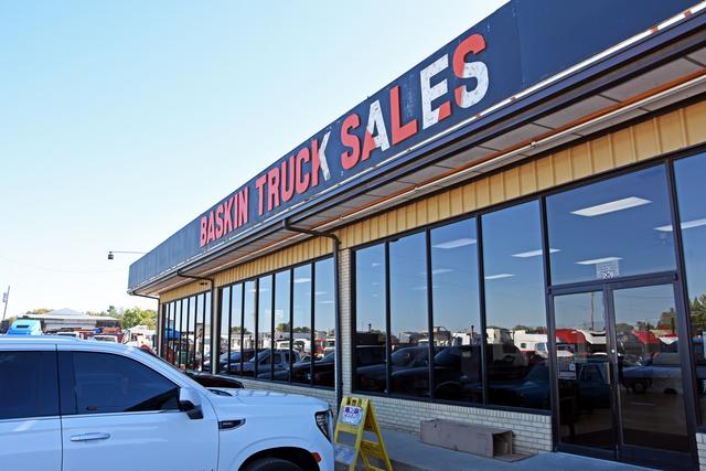 Don Baskin Truck Sales LLC, Covington, Tennessee