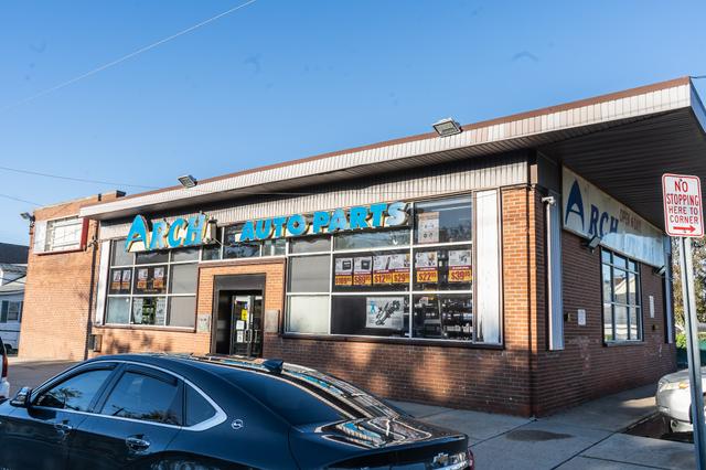 Arch Auto Parts, Inwood, New York
