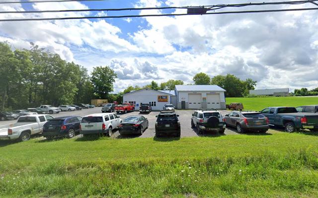 Lenhart's Garage, Vernon Center, New York