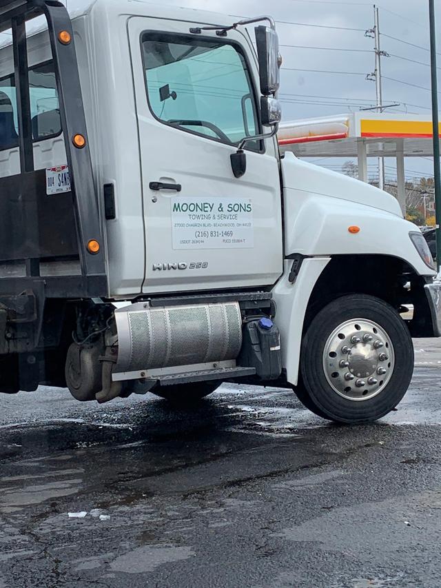 Mooney's Towing & Auto Repair
