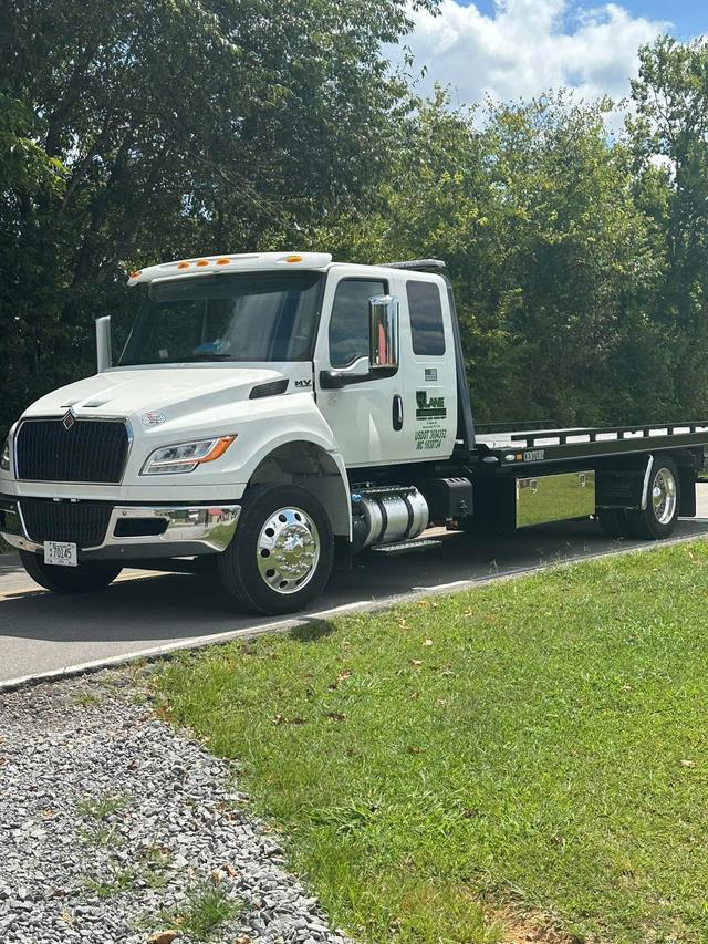 4 Lane Mobile Towing and Recovery
