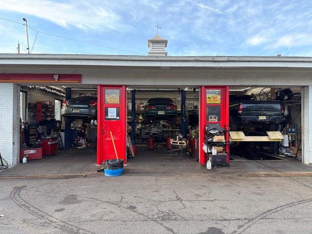 SS Omkara Auto Center