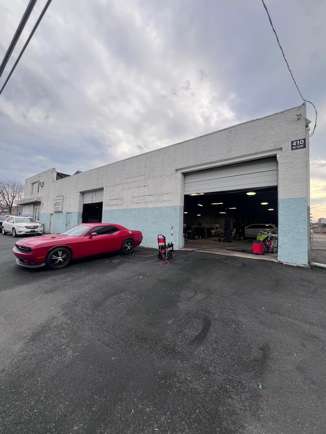 Oak Lane Auto, Glenolden, Pennsylvania
