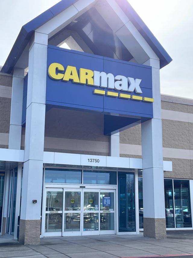 CarMax, Milwaukie, Oregon