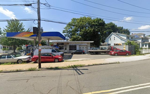Andy's Service Center, Malden, Massachusetts