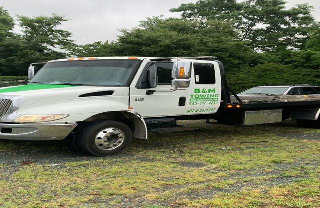 B&M Towing