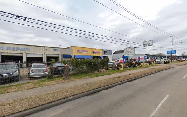 Apple Auto Repair, Houston, Texas