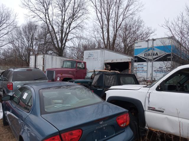 Howard & Sons Towing & Salvage