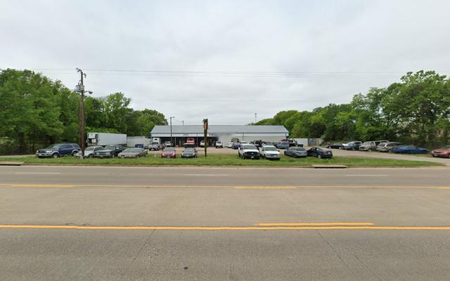 Sunshine Auto Parts, Gun Barrel City, Texas