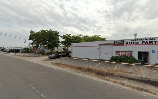 International Auto Parts Whse