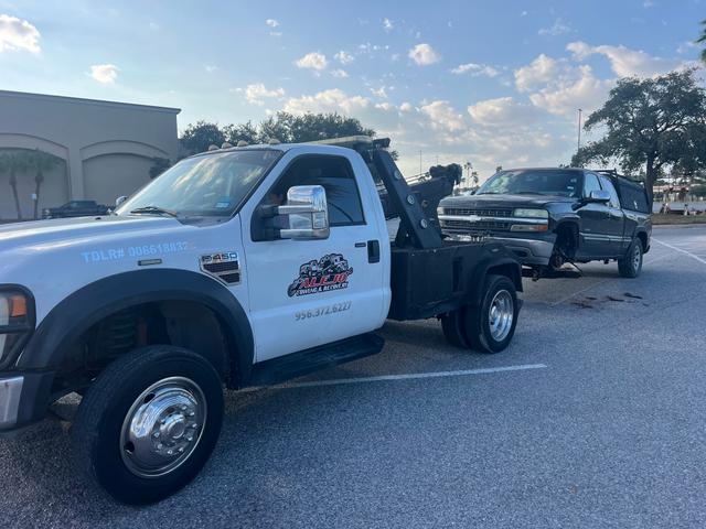 Alejo Towing and Recovery, Santa Rosa, Texas