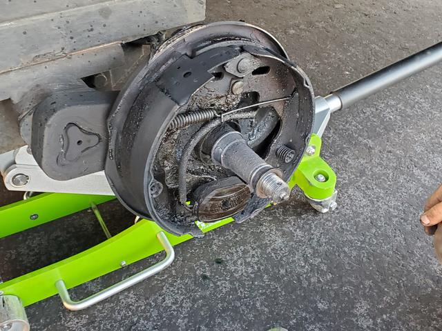 Paul's Towing