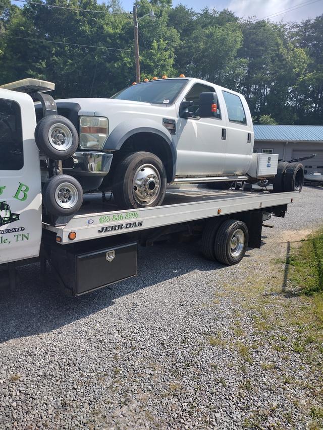 H&B Towing