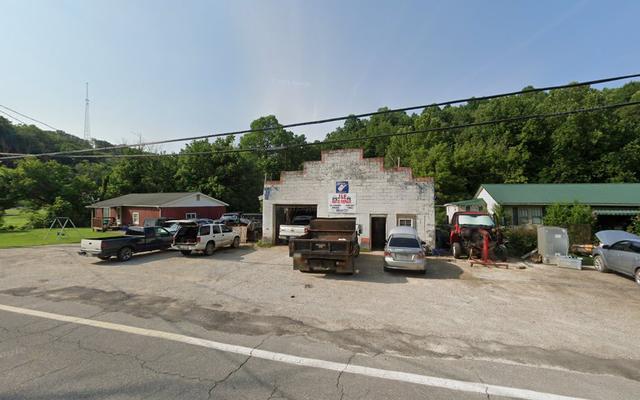 J & E Auto Repair, Yawkey, West Virginia