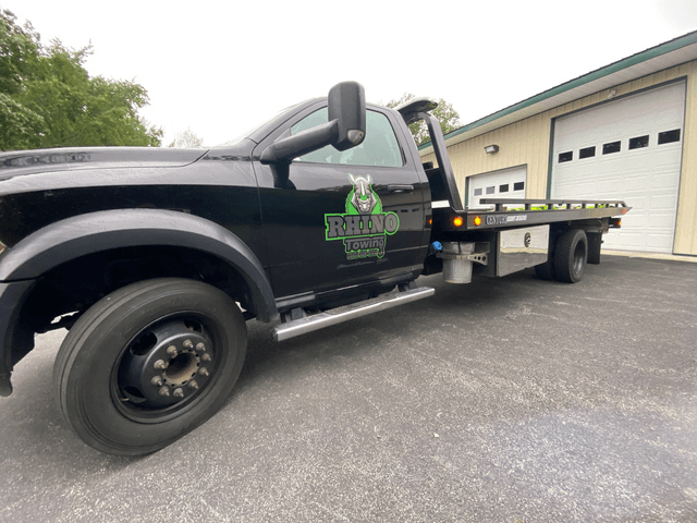 Rhino Towing