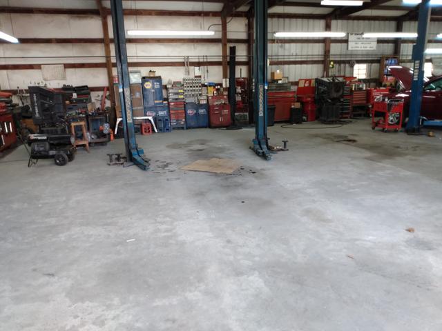 Hough's Garage
