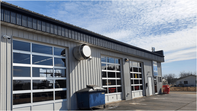 Little Wolf Automotive - Waupaca