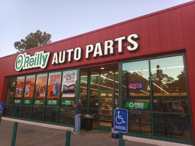 O'Reilly Auto Parts, North Kansas City, Missouri