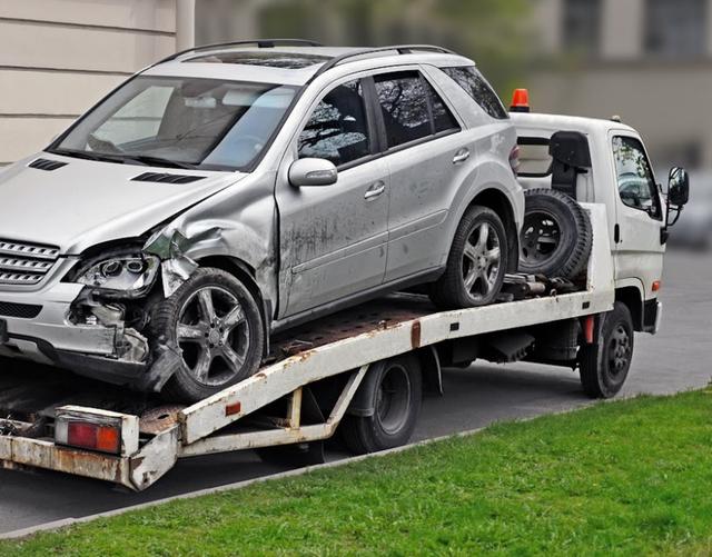 A's & J's Towing and Auto inc, Lindenhurst, New York