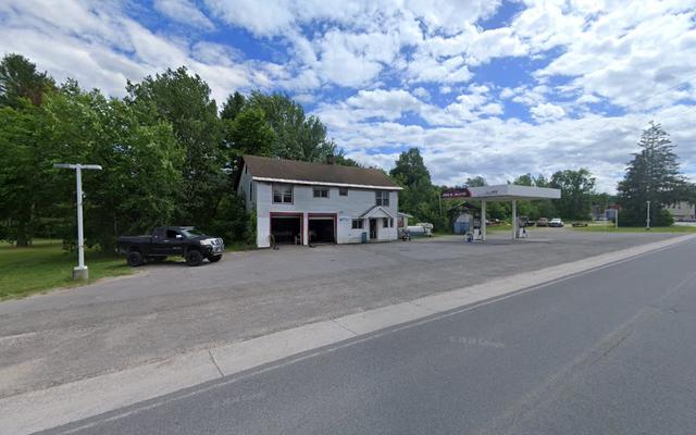 Jim's Auto, Edwards Hill, New York