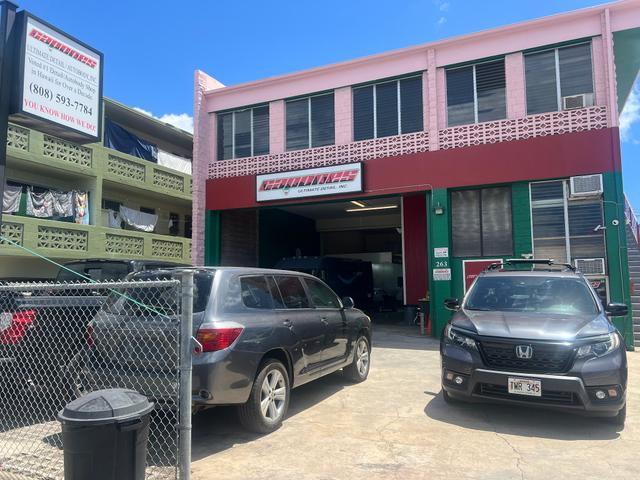 Capone's Ultimate Detail/Autobody, Inc, Honolulu, Hawaii
