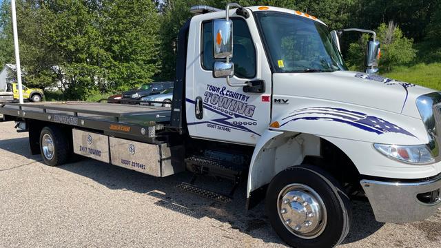 Town & Country Towing and Recovery